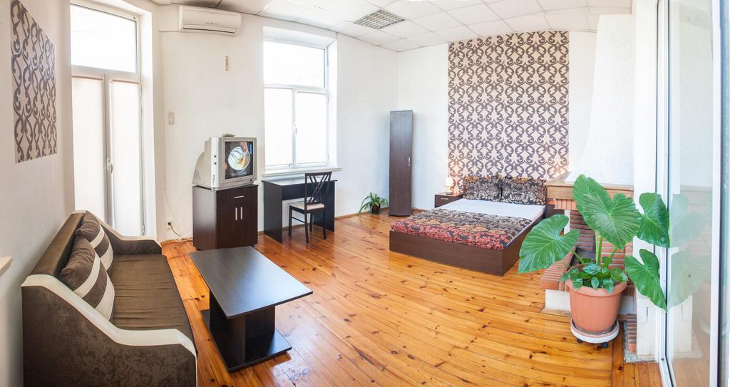 Sofia Central Guest Rooms Bilik gambar
