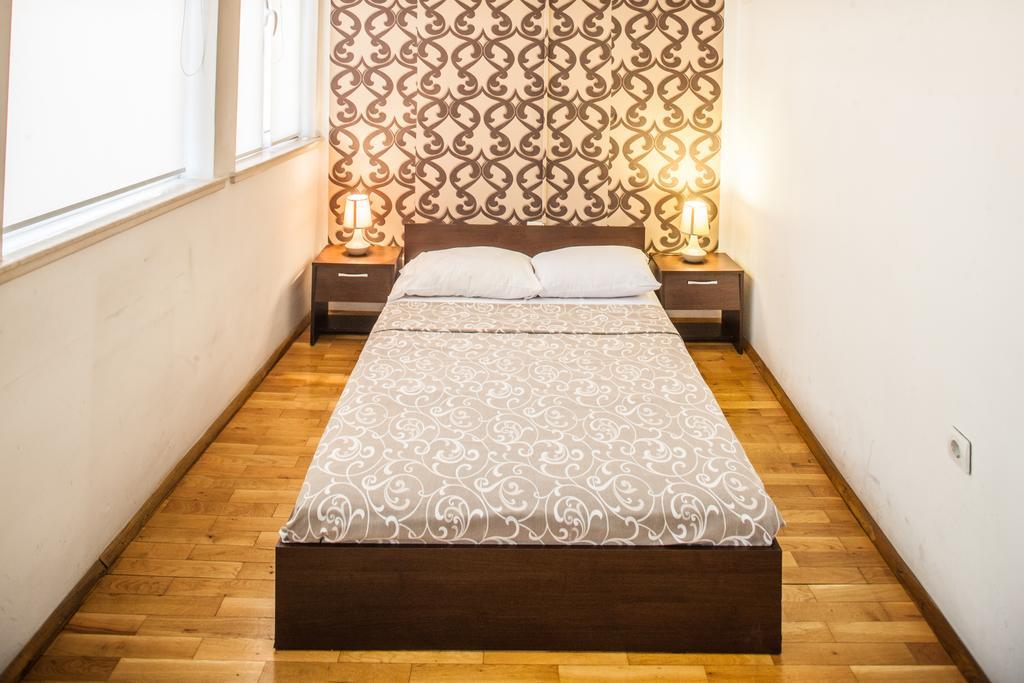 Sofia Central Guest Rooms Bilik gambar