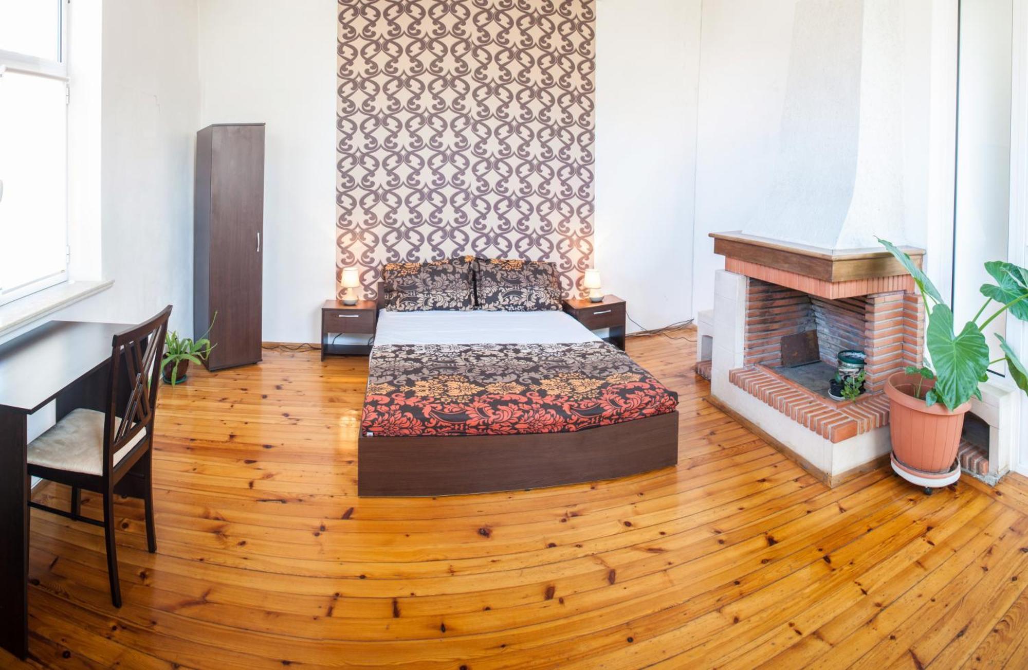 Sofia Central Guest Rooms Bilik gambar