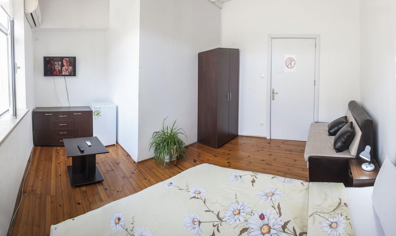 Sofia Central Guest Rooms Luaran gambar